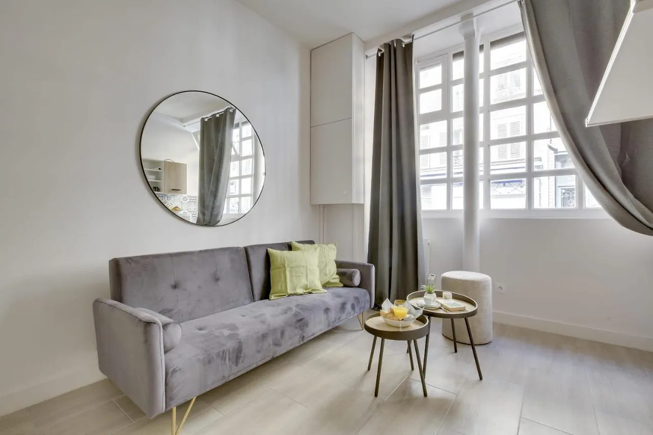 Appartement Bright Charming Modern Studio By Dreamy Canal St Martin 10Eme Metro Goncourt à Paris