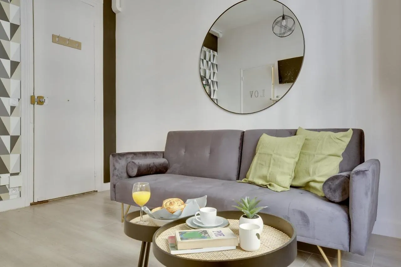 Appartement Bright Charming Modern Studio By Dreamy Canal St Martin 10Eme Metro Goncourt à Paris 0*,